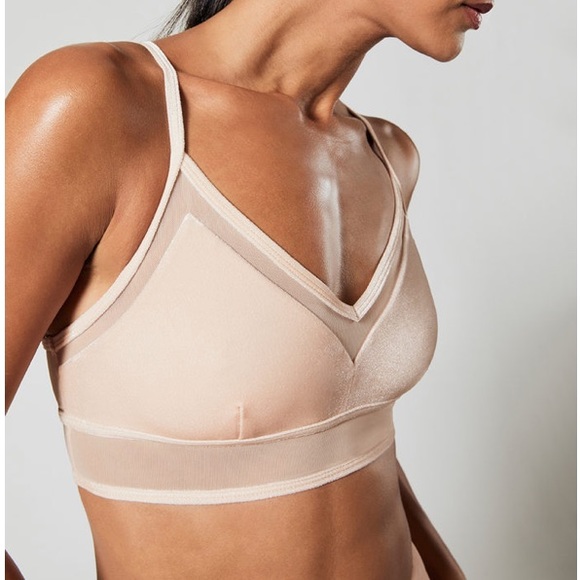 alo yoga luxe bra